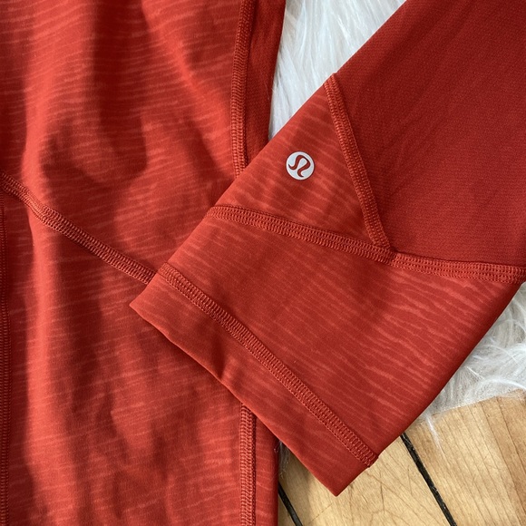 Lululemon Pace Rival Crop 22" Stride Emboss Cayenne Red Orange, Size 8 - Picture 11 of 15